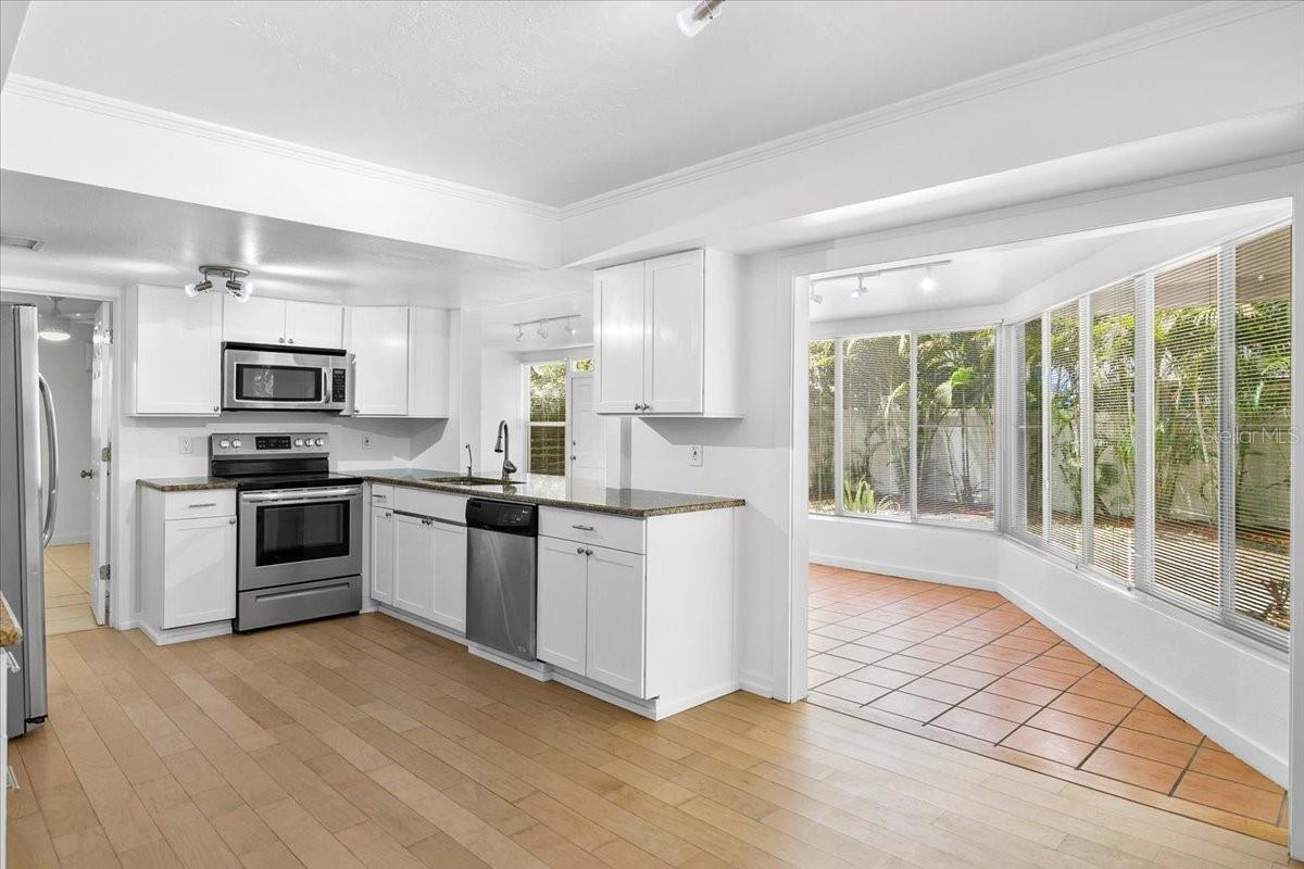 7147 LAGO ST, SARASOTA, FL — photo 13