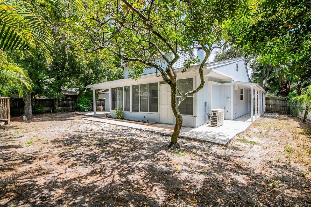 7147 LAGO ST, SARASOTA, FL — photo 23
