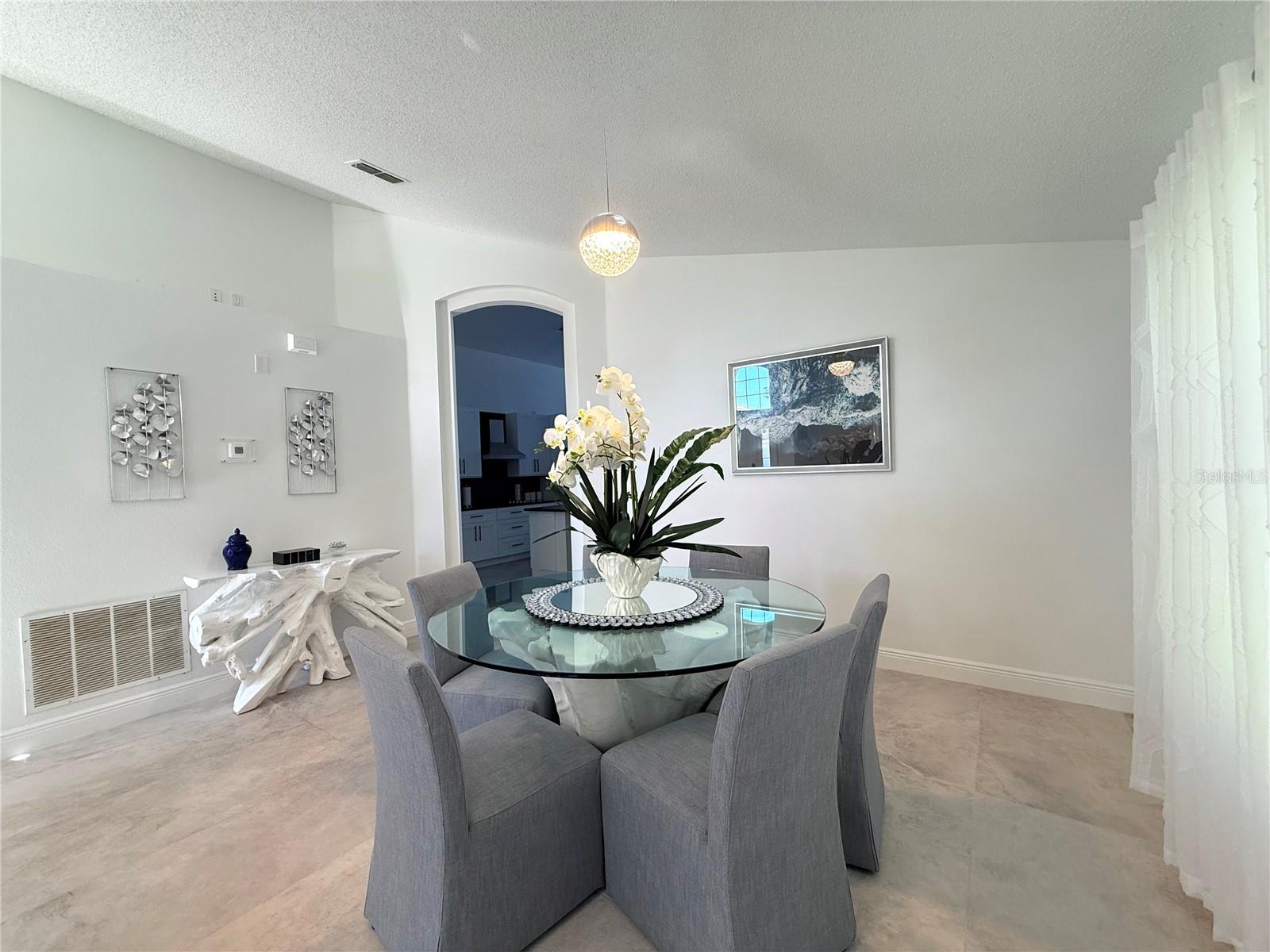 8587 SUNRISE KEY DR, KISSIMMEE, FL — photo 11