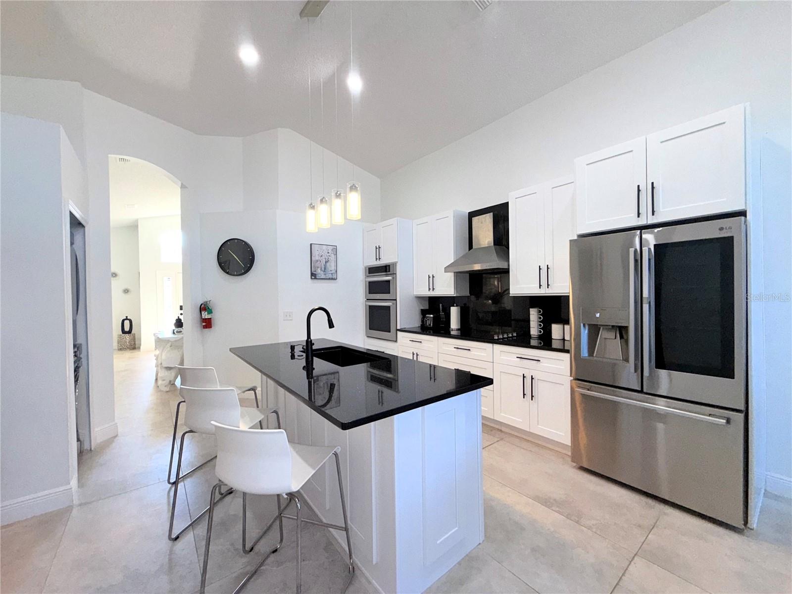 8587 SUNRISE KEY DR, KISSIMMEE, FL — photo 16