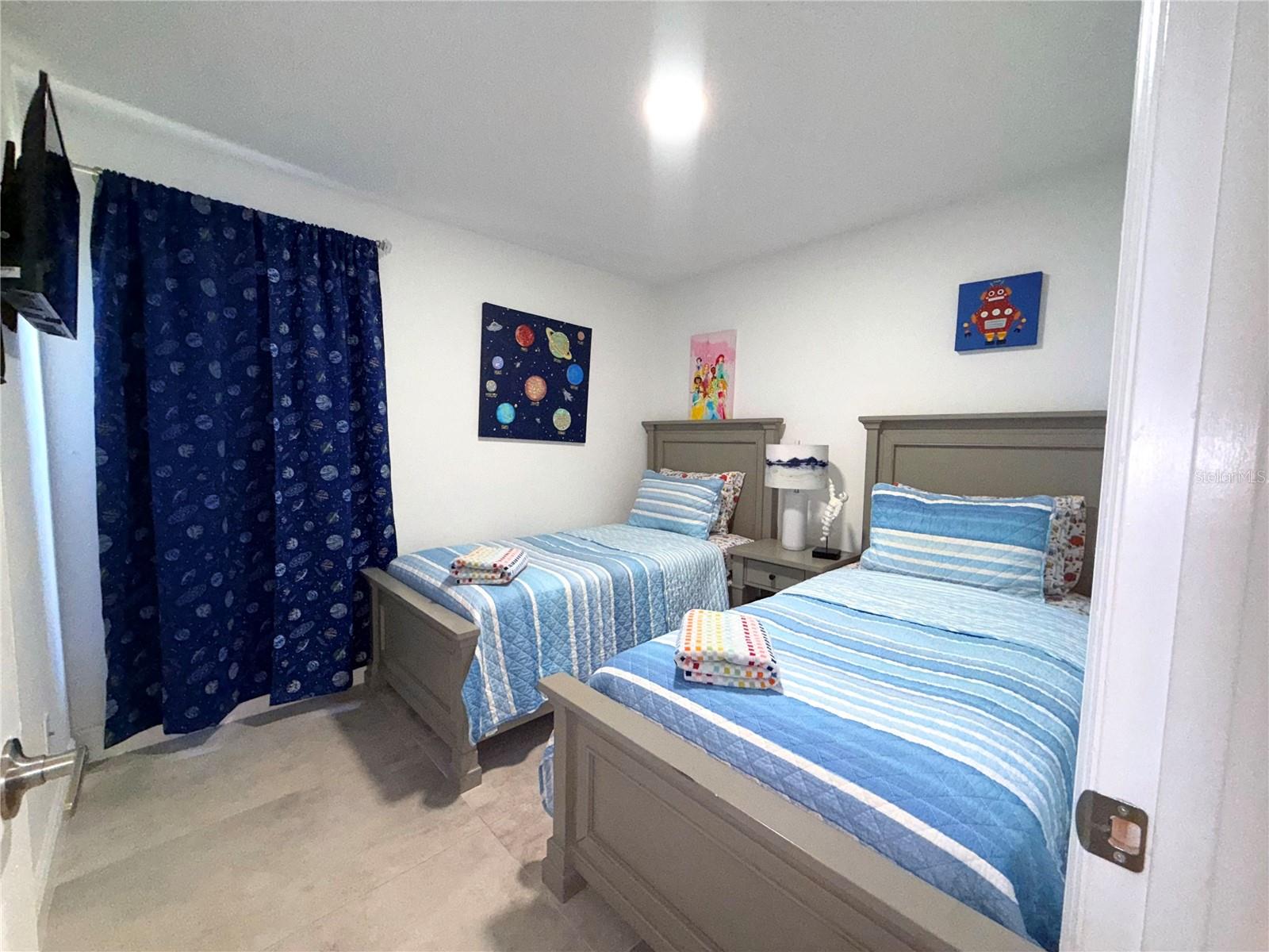 8587 SUNRISE KEY DR, KISSIMMEE, FL — photo 22