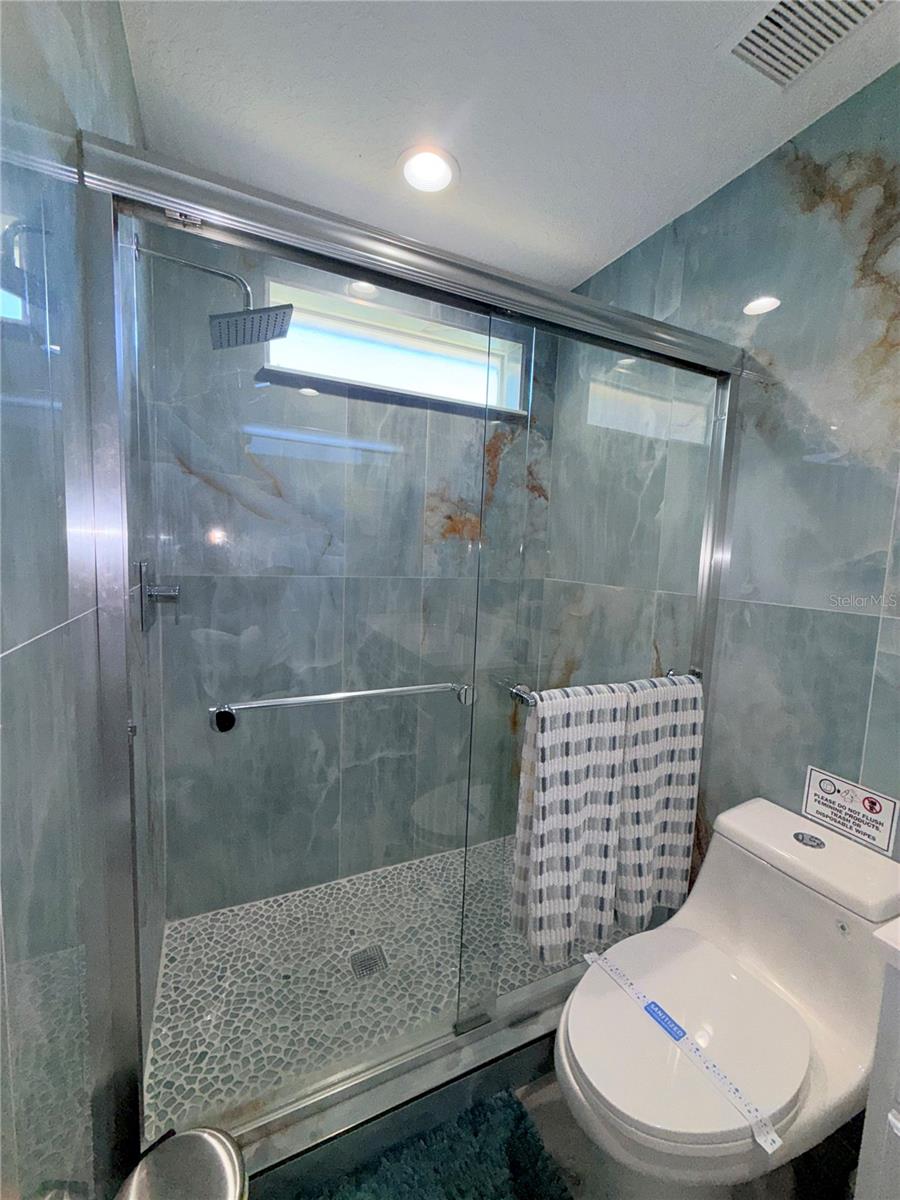 8587 SUNRISE KEY DR, KISSIMMEE, FL — photo 33