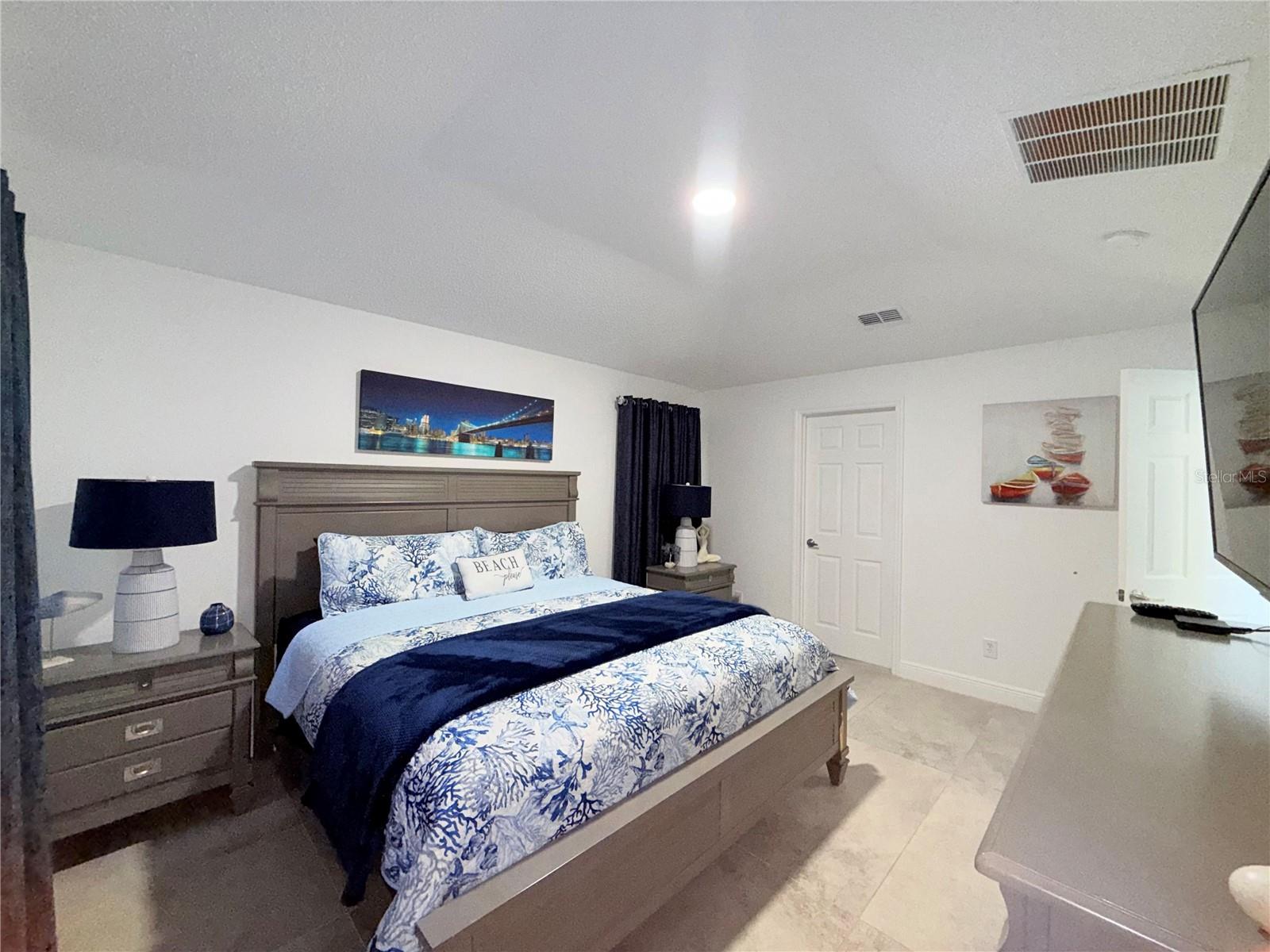 8587 SUNRISE KEY DR, KISSIMMEE, FL — photo 35