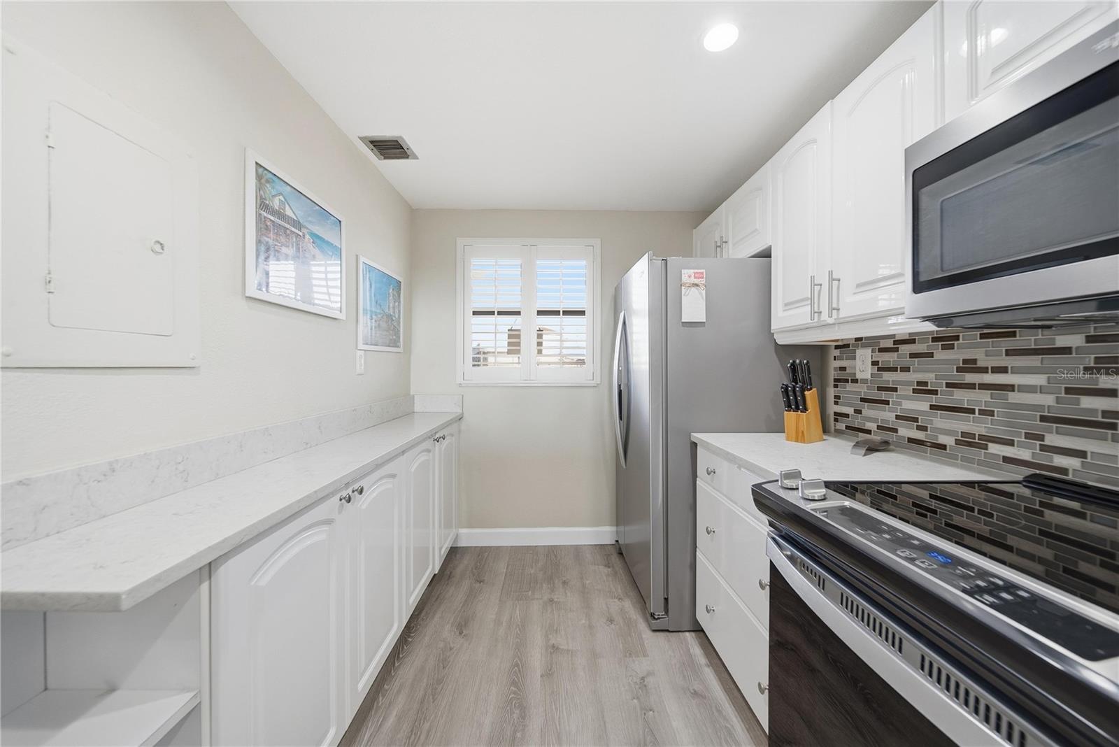 17580 GULF BLVD #302, REDINGTON SHORES, FL — photo 15