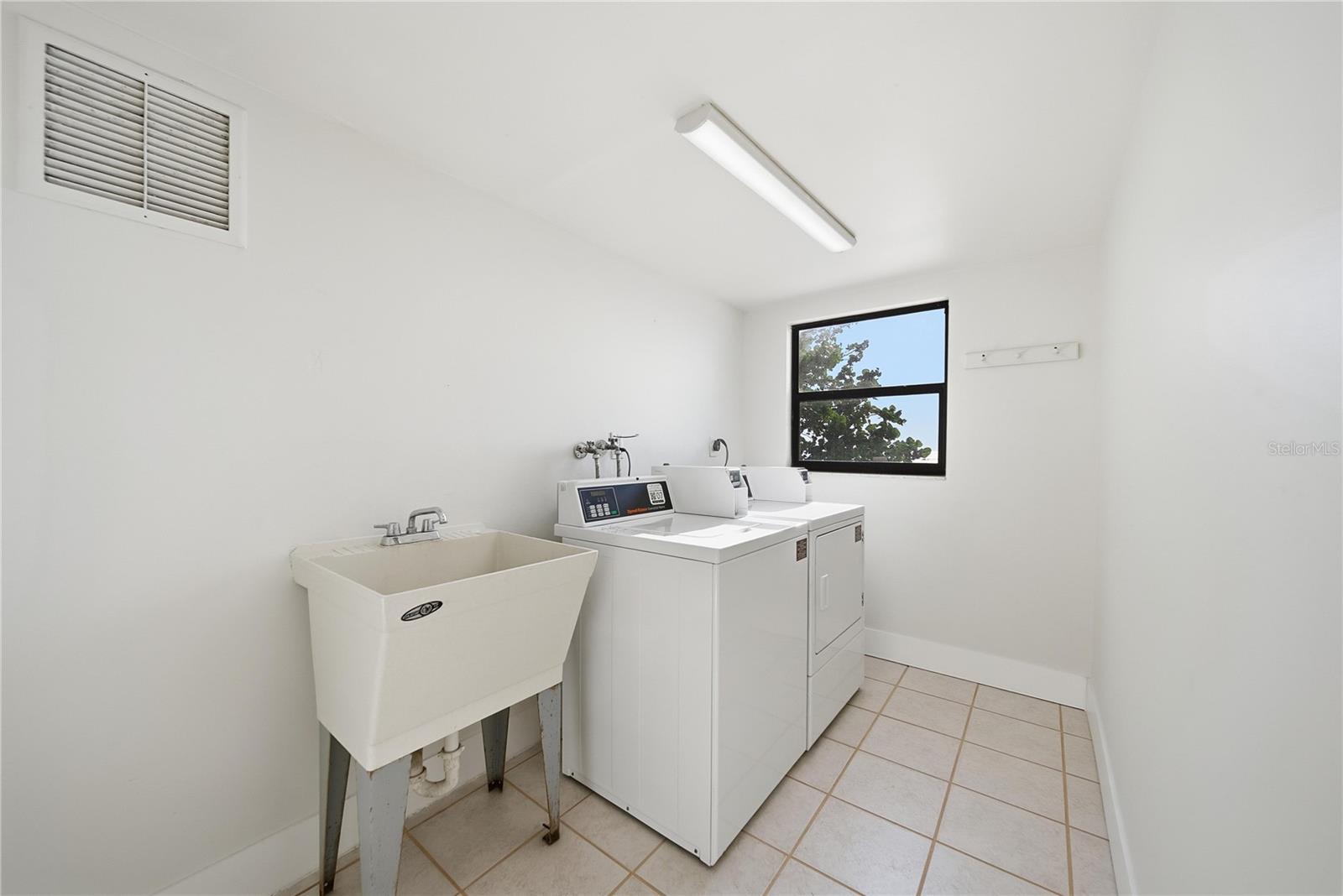 17580 GULF BLVD #302, REDINGTON SHORES, FL — photo 37