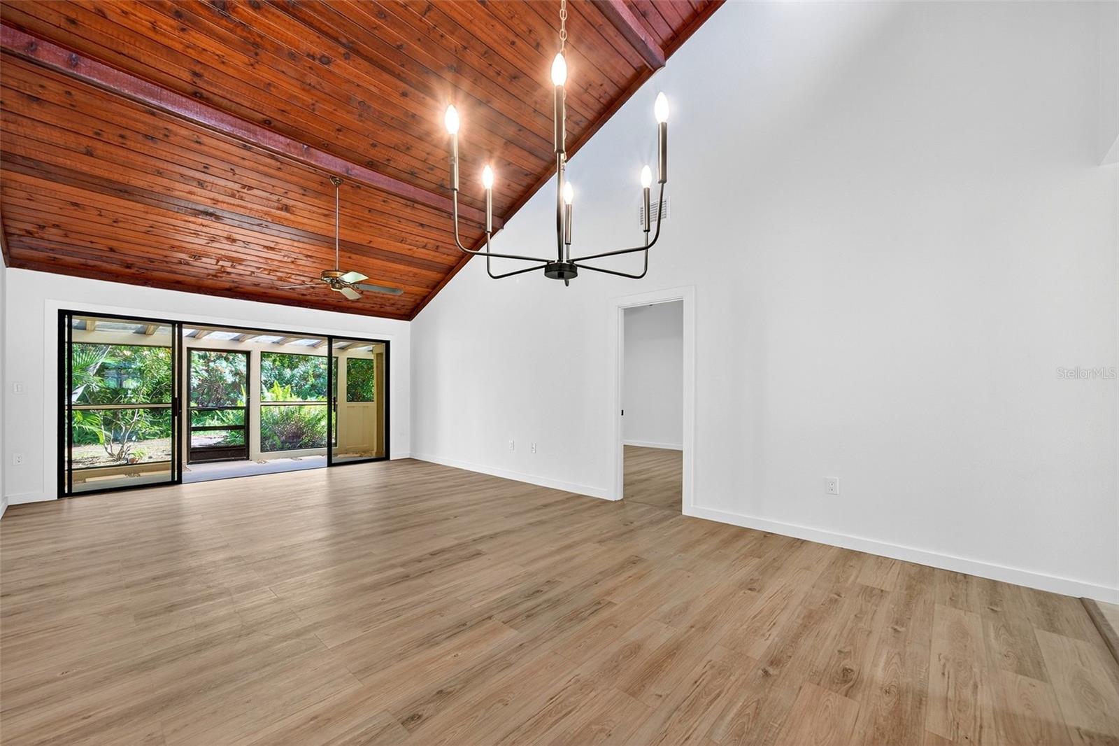 7607 4TH AVE W, BRADENTON, FL — photo 9