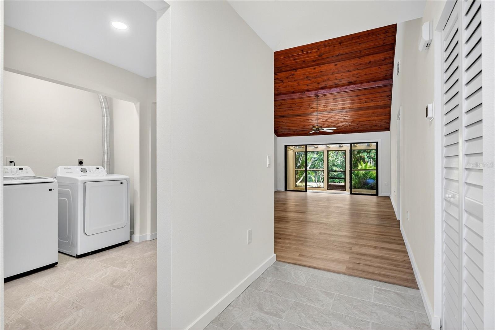 7607 4TH AVE W, BRADENTON, FL — photo 12
