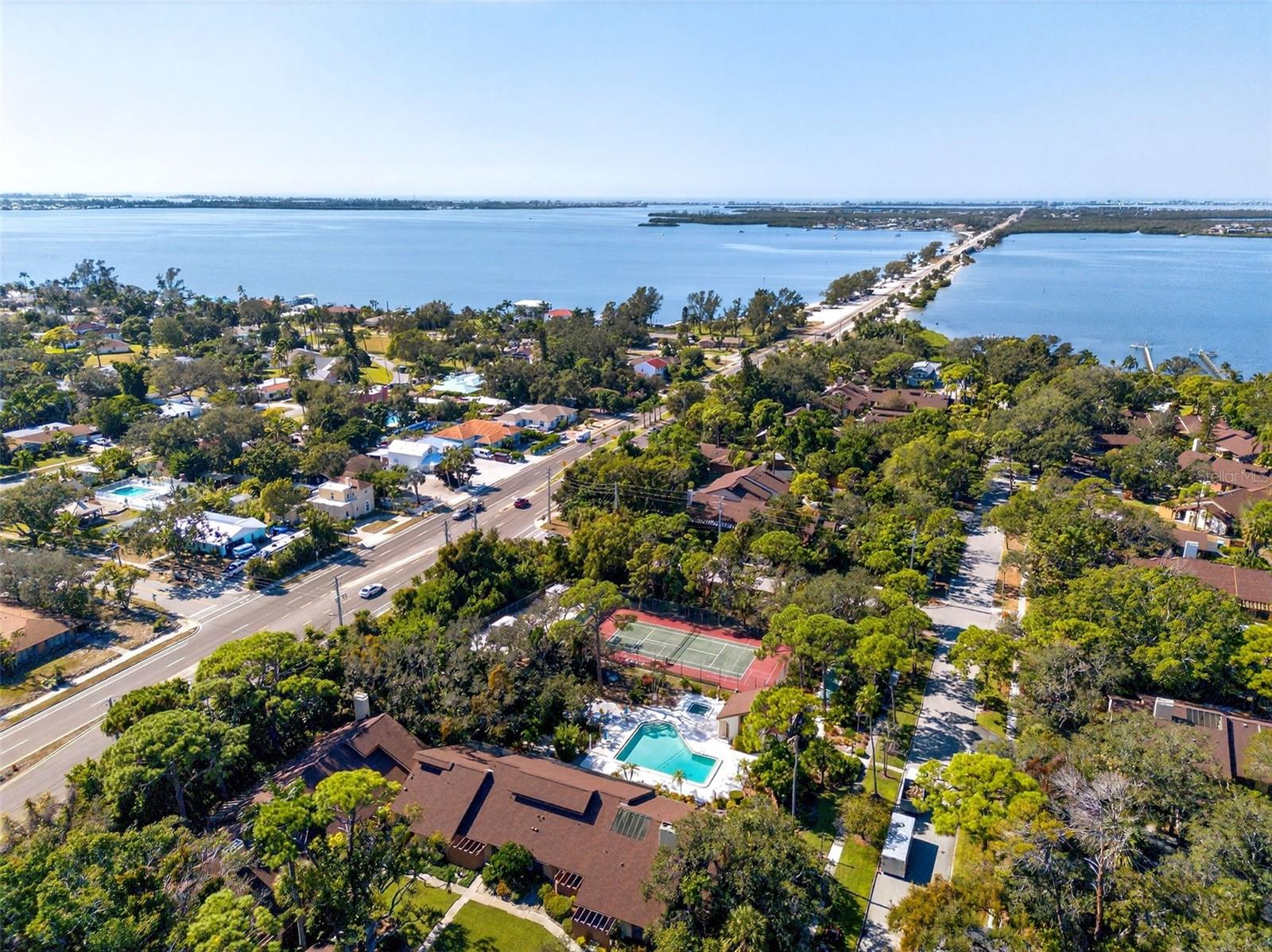 7607 4TH AVE W, BRADENTON, FL — photo 42