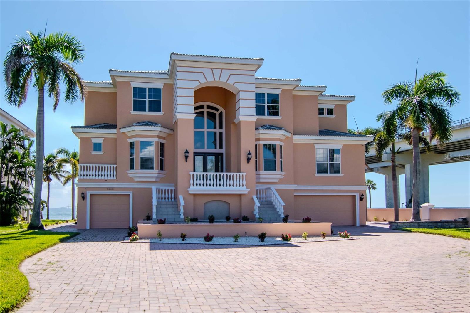7680 PARADISE POINTE CIR S, ST PETERSBURG, FL — photo 2