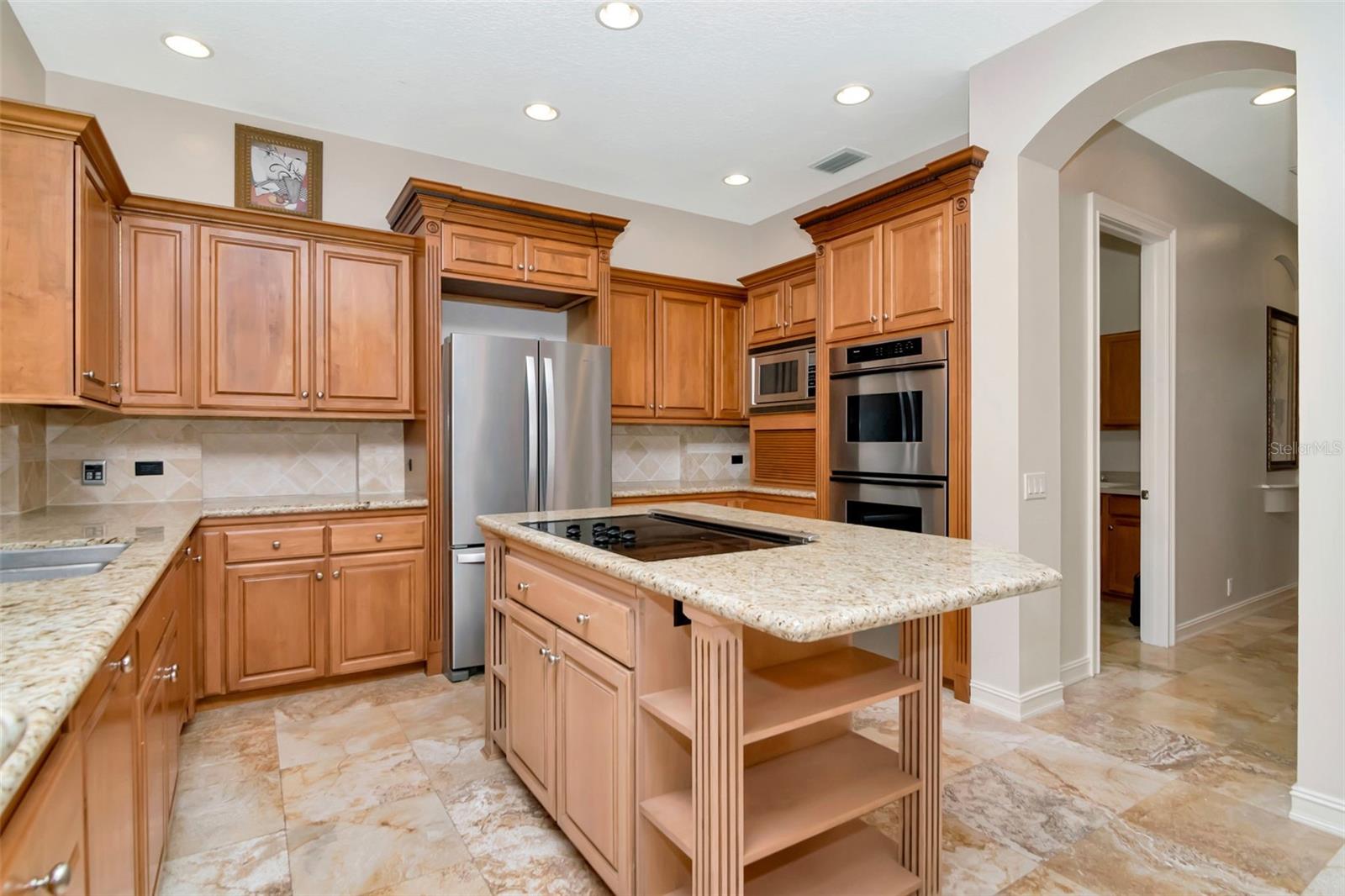 7680 PARADISE POINTE CIR S, ST PETERSBURG, FL — photo 12