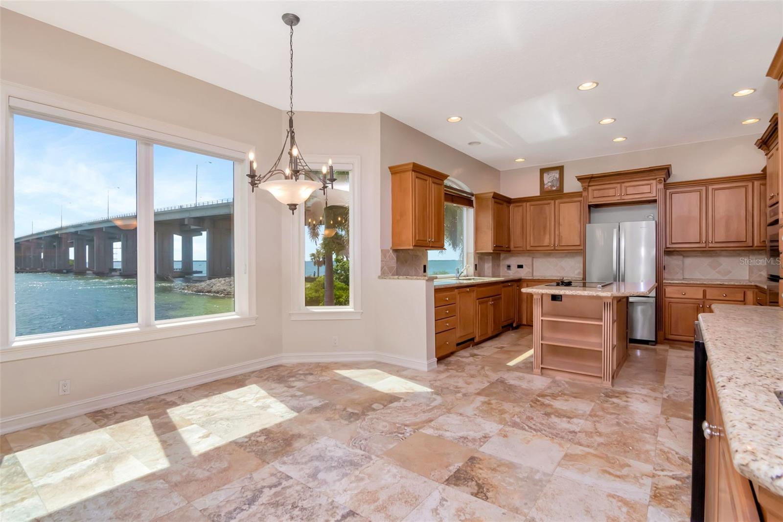 7680 PARADISE POINTE CIR S, ST PETERSBURG, FL — photo 15