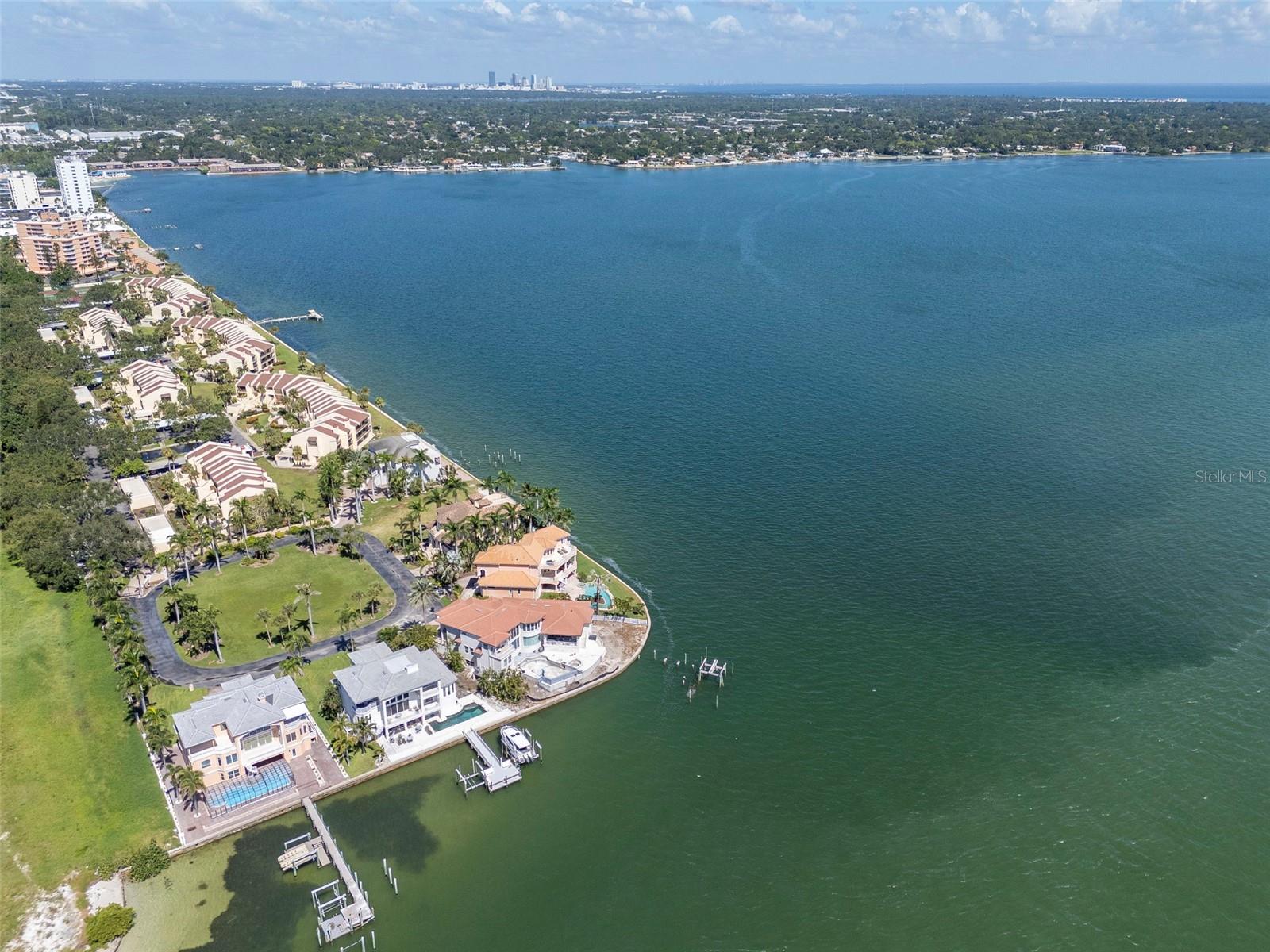 7680 PARADISE POINTE CIR S, ST PETERSBURG, FL — photo 35