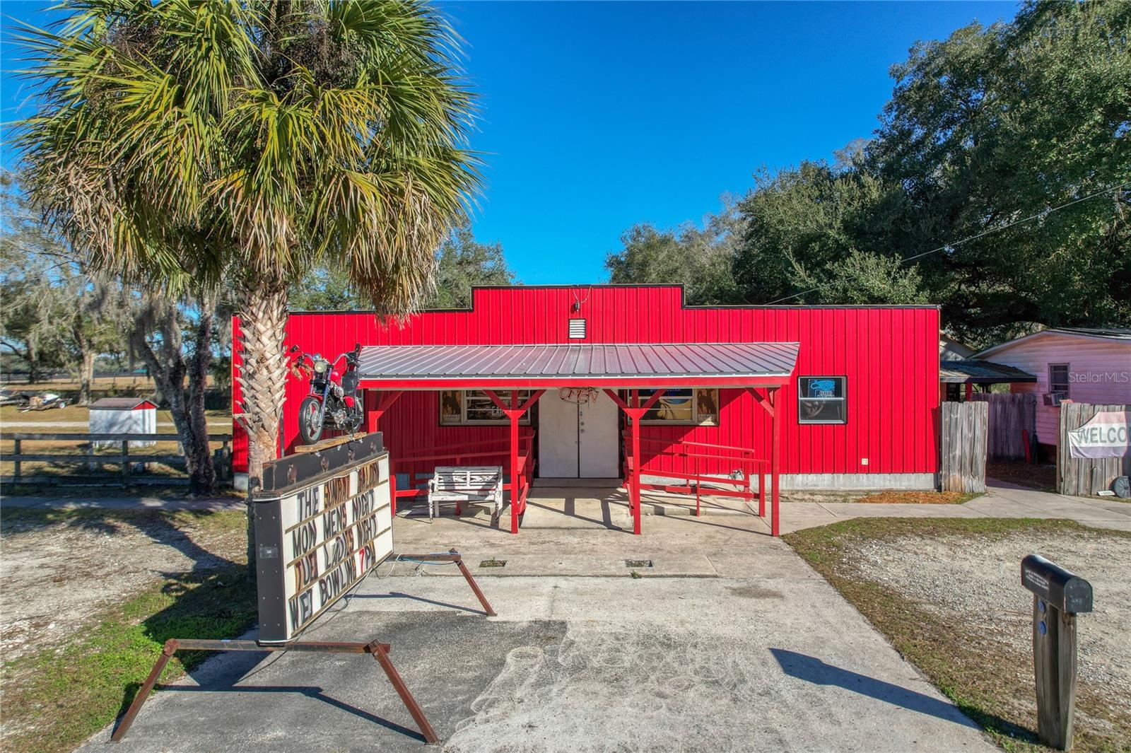 2451 SE HIGHWAY 41, MORRISTON, FL