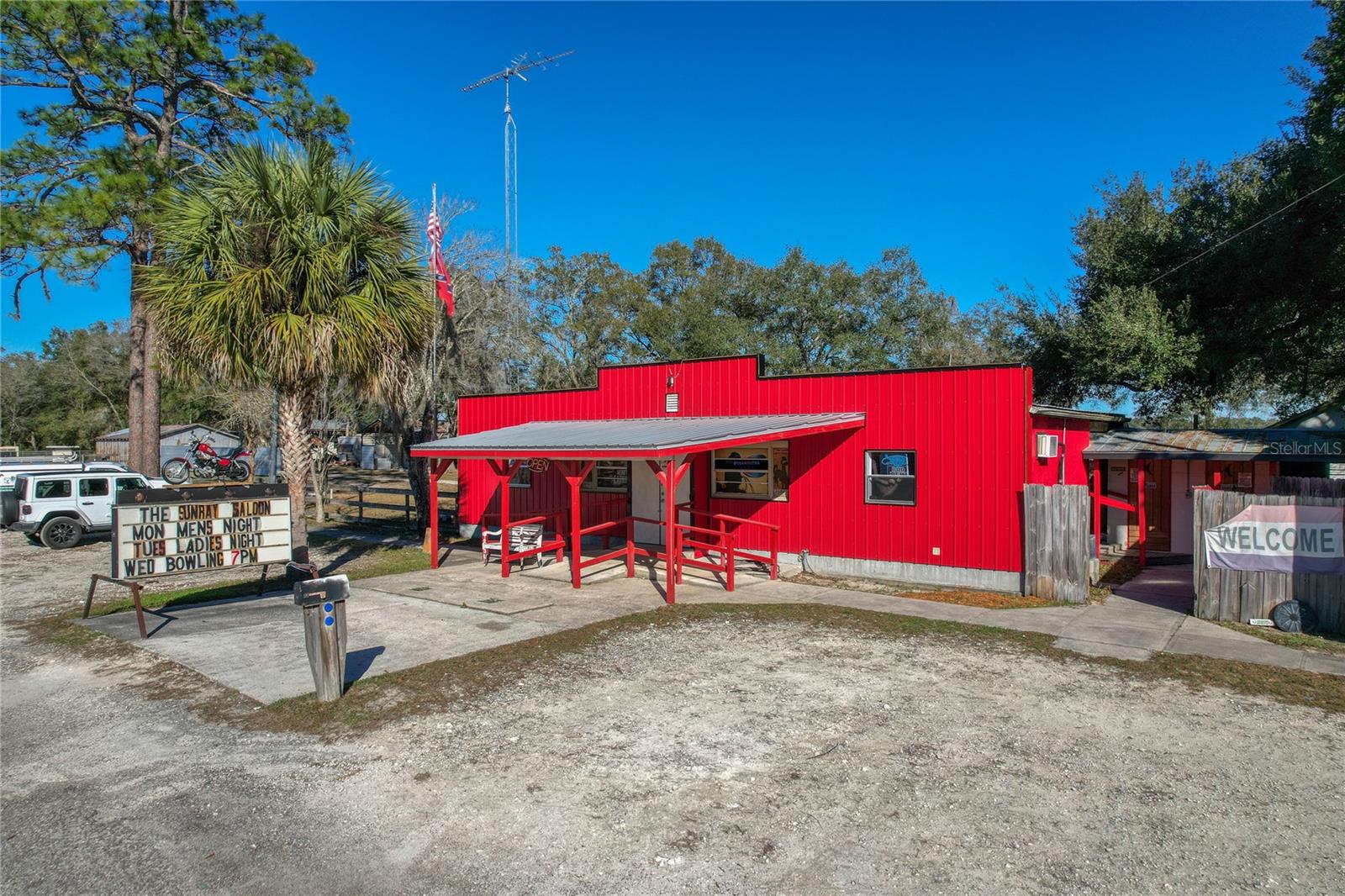 2451 SE HIGHWAY 41, MORRISTON, FL — photo 2