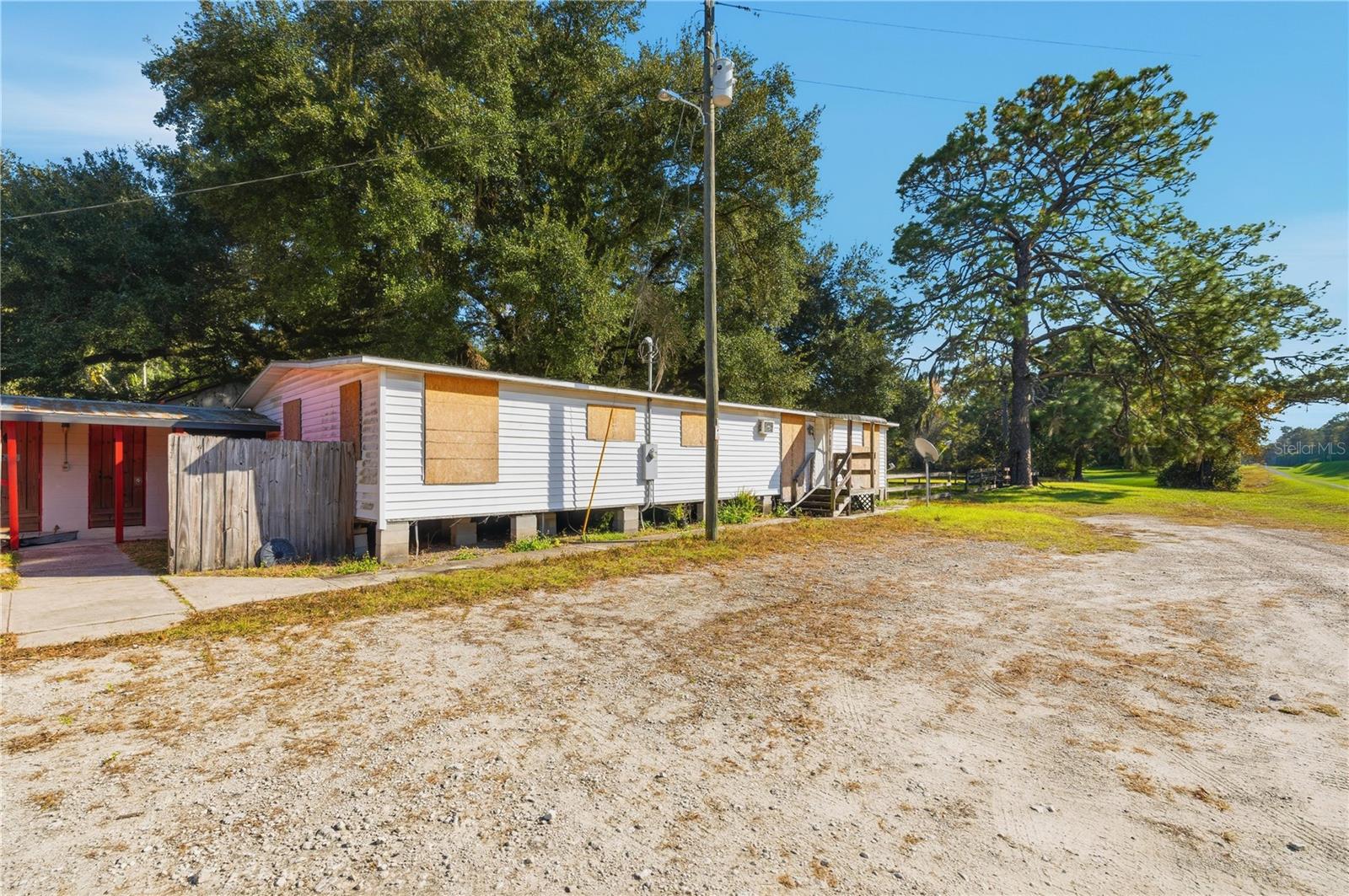 2451 SE HIGHWAY 41, MORRISTON, FL — photo 8