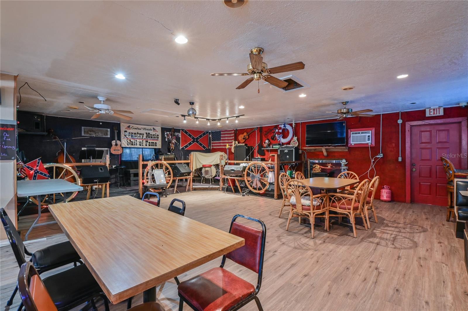 2451 SE HIGHWAY 41, MORRISTON, FL — photo 35
