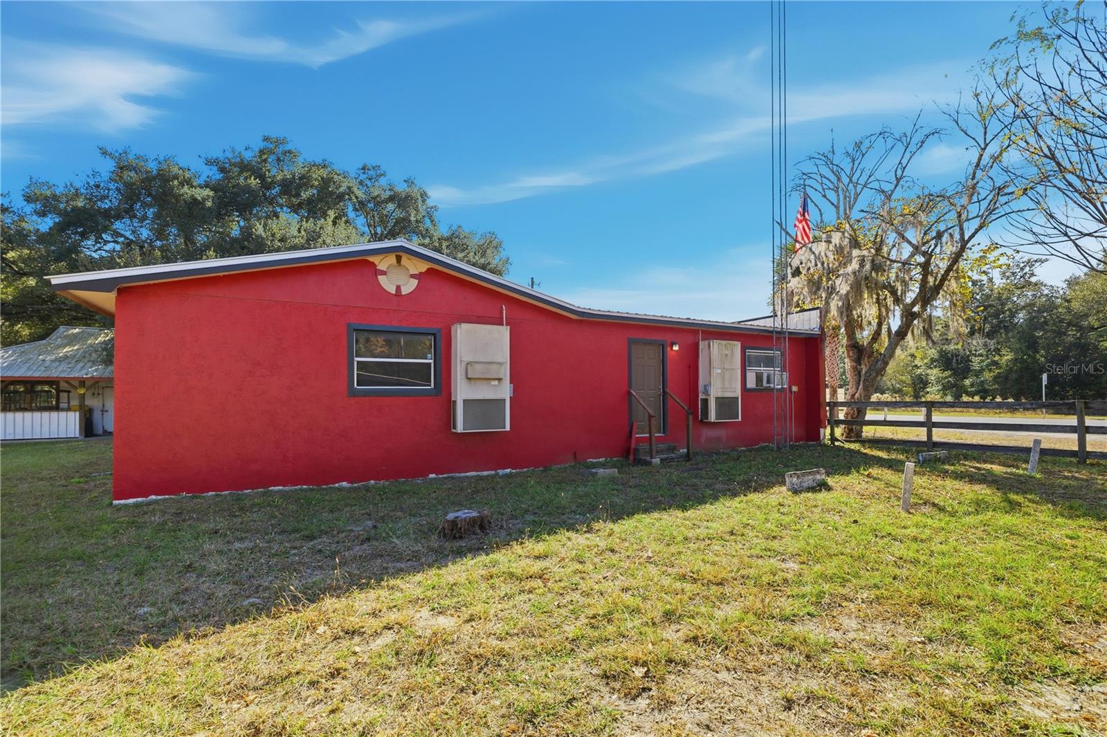 2451 SE HIGHWAY 41, MORRISTON, FL — photo 51