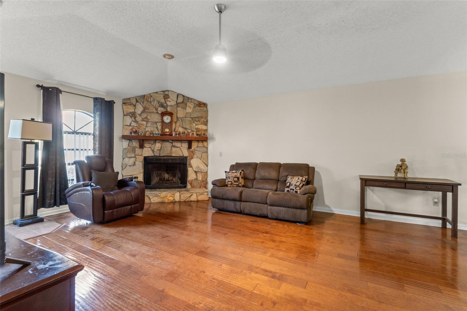 23315 CLUB VILLAS DR, LAND O LAKES, FL — photo 16