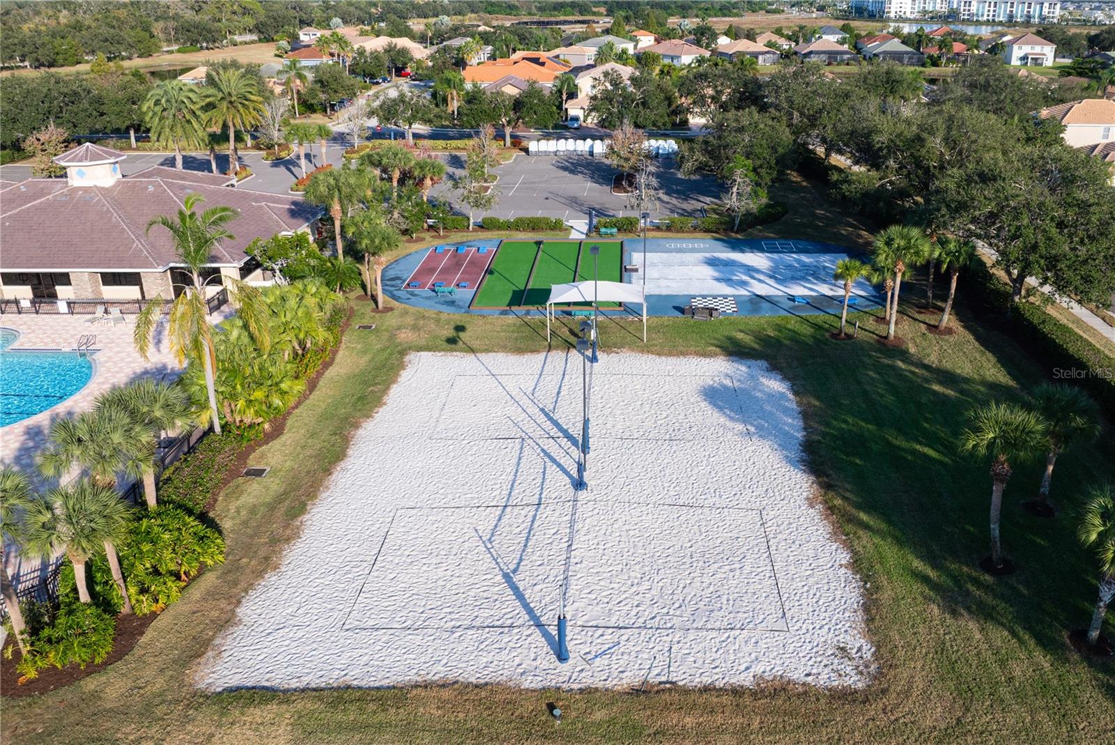 915 FAIRWAYCOVE LN #204, BRADENTON, FL — photo 43