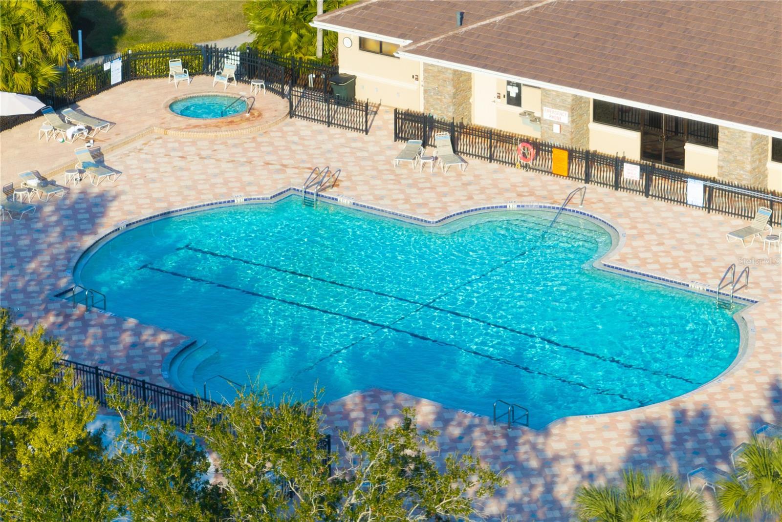 915 FAIRWAYCOVE LN #204, BRADENTON, FL — photo 48