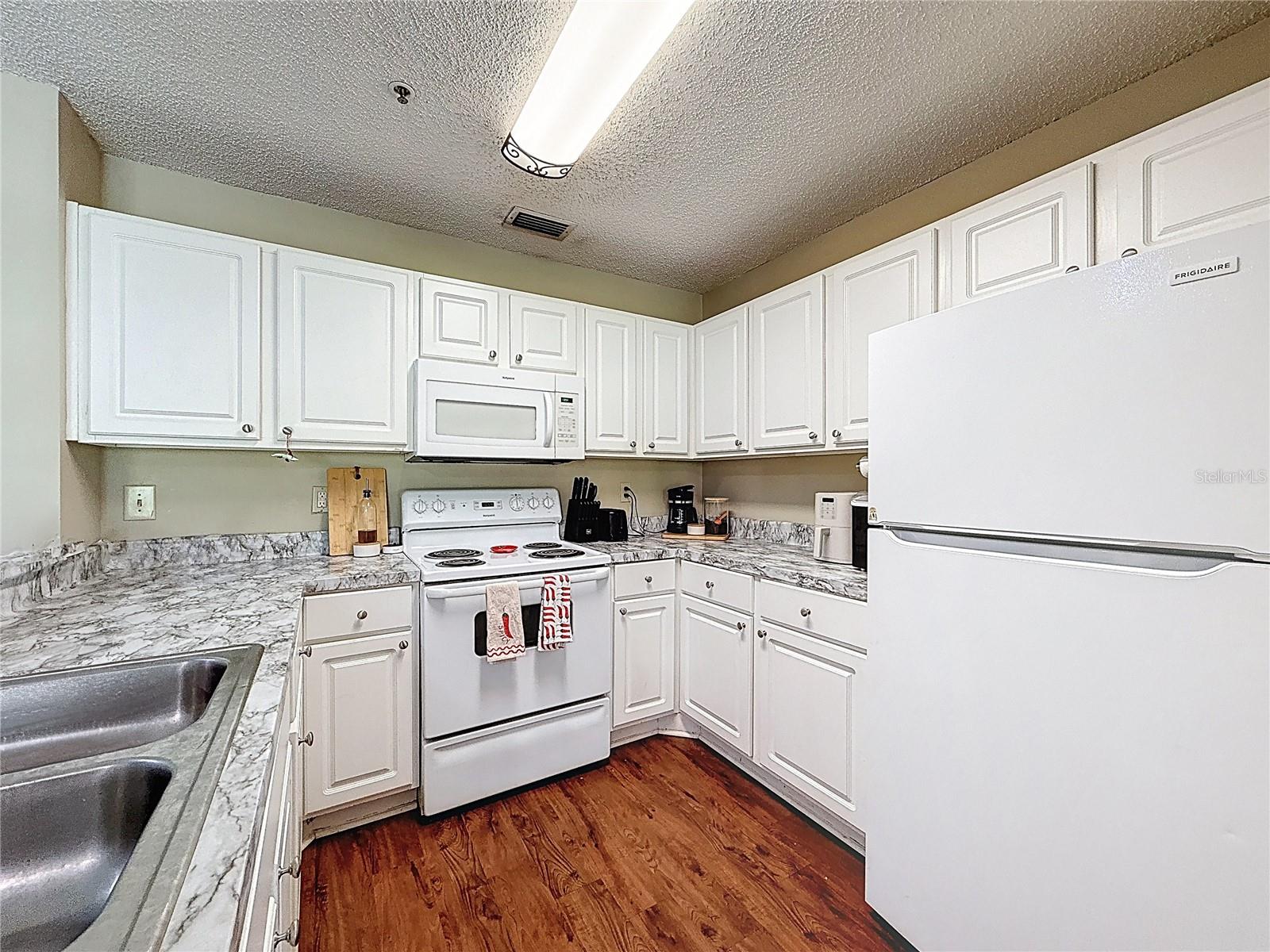 4057 N CROCKERS LAKE BLVD #23, SARASOTA, FL — photo 12