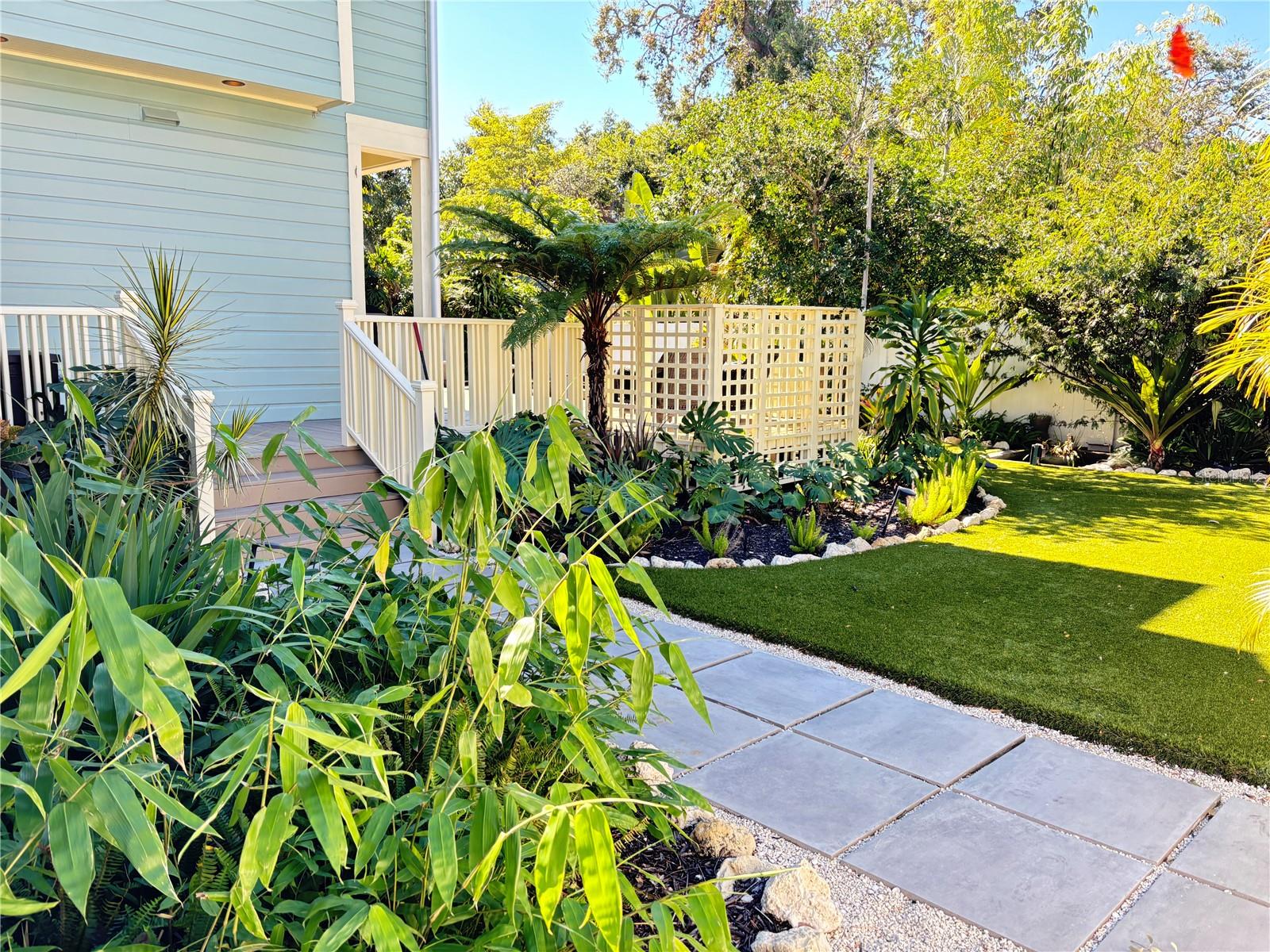 324 JULIA PL, SARASOTA, FL — photo 22