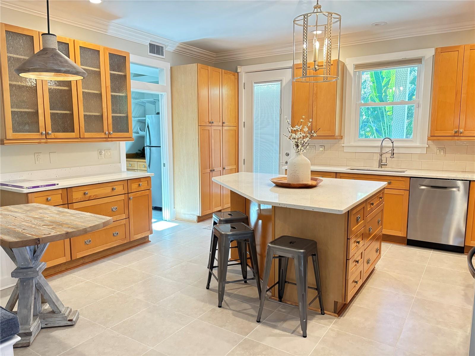 324 JULIA PL, SARASOTA, FL — photo 32