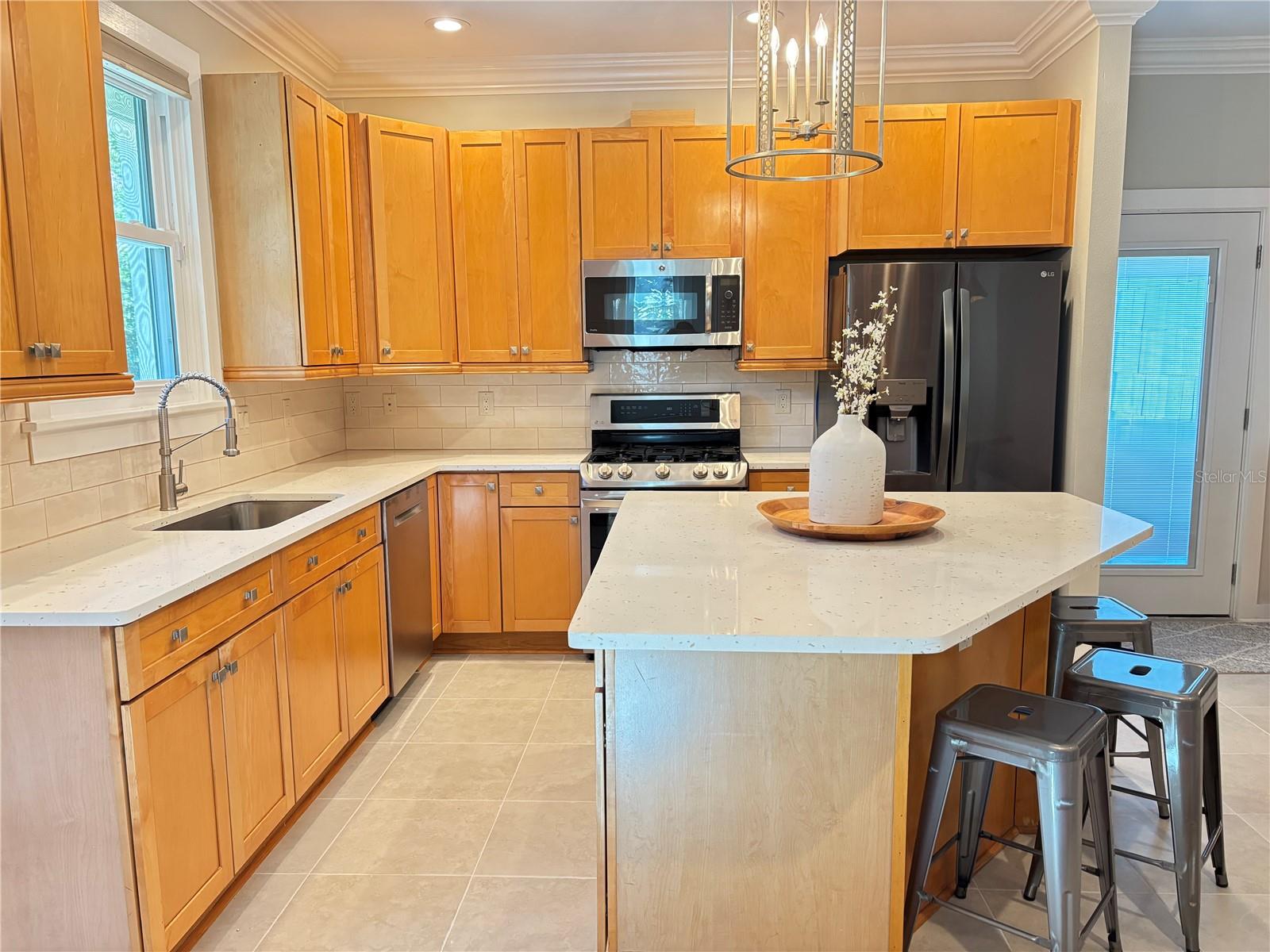 324 JULIA PL, SARASOTA, FL — photo 33