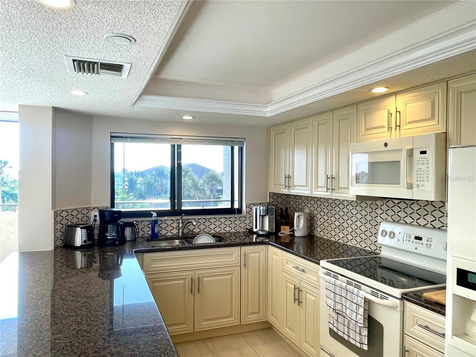 1290 GULF BLVD #302, CLEARWATER, FL — photo 4