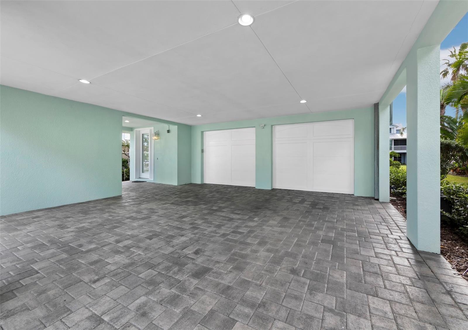333 FIREHOUSE CT, LONGBOAT KEY, FL — photo 41