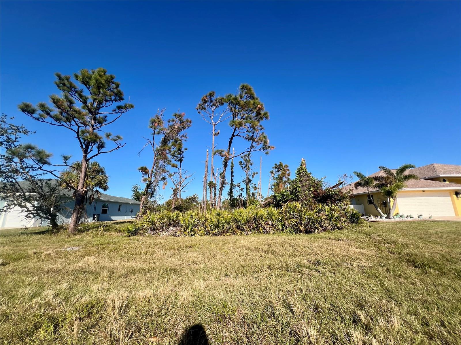 84 FAIRWAY RD, ROTONDA WEST, FL