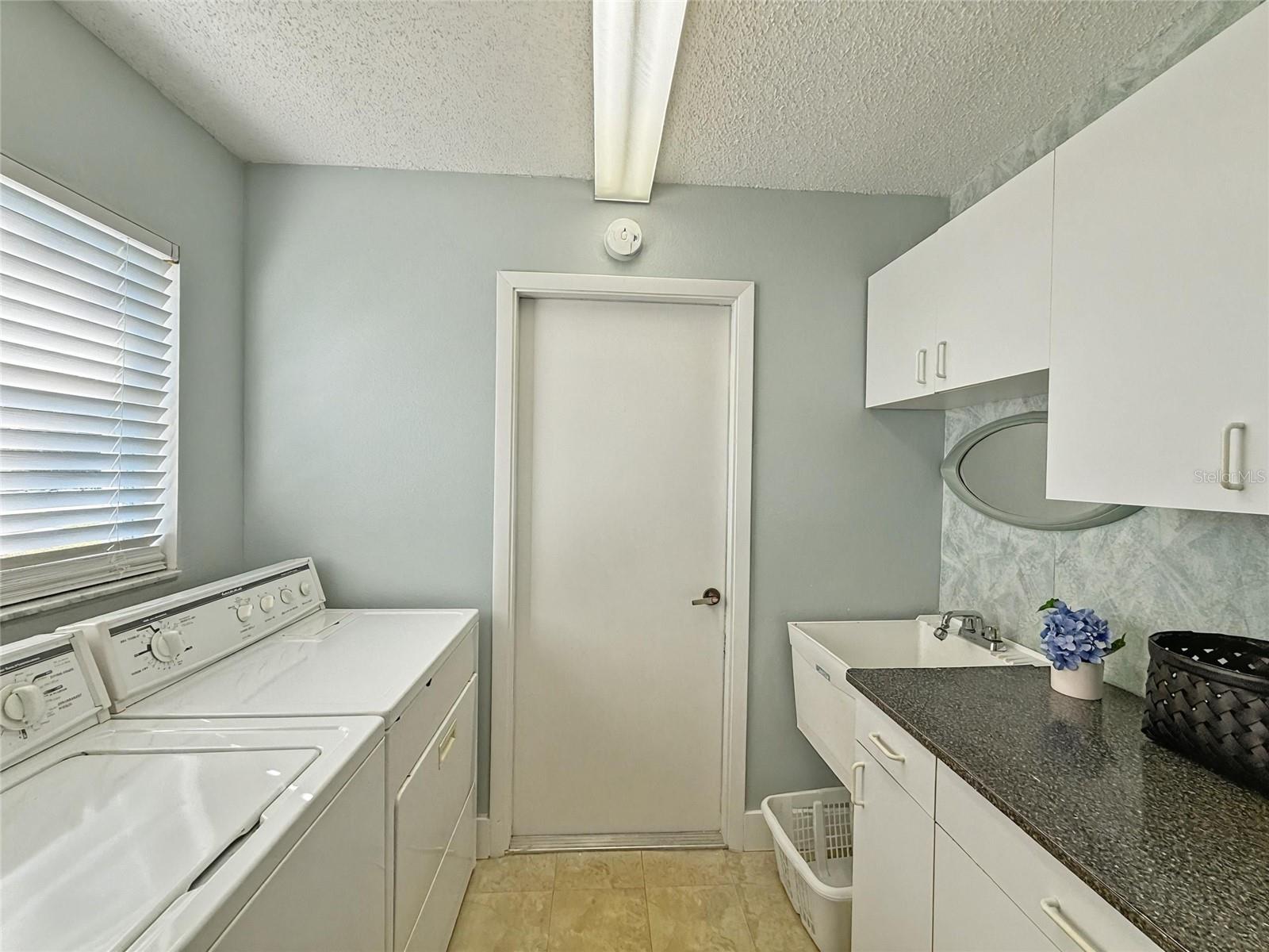 2436 DEER TRAIL LN, SPRING HILL, FL — photo 11