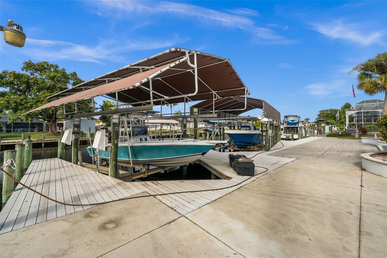 2129 W TOBAGO CIR, FORT MYERS, FL — photo 37