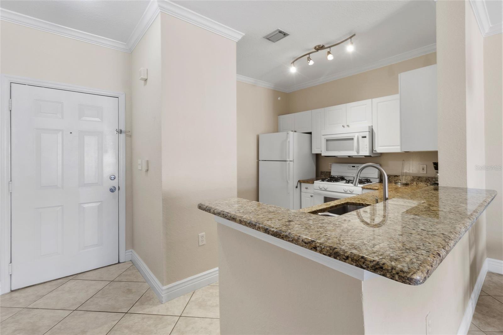 2739 VIA CAPRI #1034, CLEARWATER, FL — photo 7
