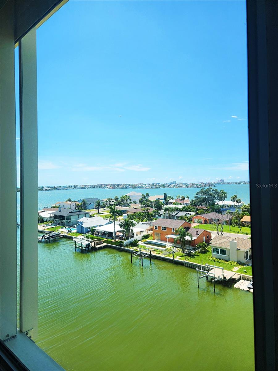 4725 COVE CIR #804, ST PETERSBURG, FL — photo 8
