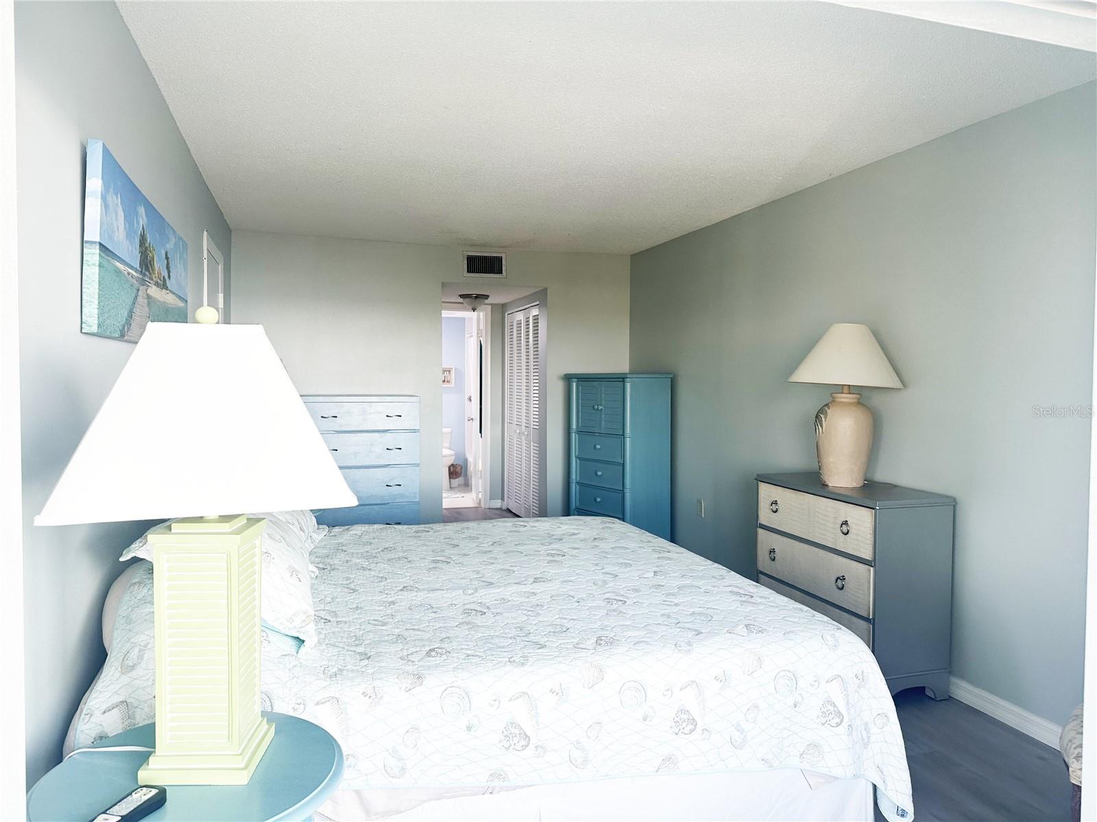4725 COVE CIR #804, ST PETERSBURG, FL — photo 11