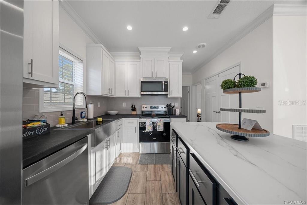 7962 W RIVERBEND RD, CRYSTAL RIVER, FL — photo 15