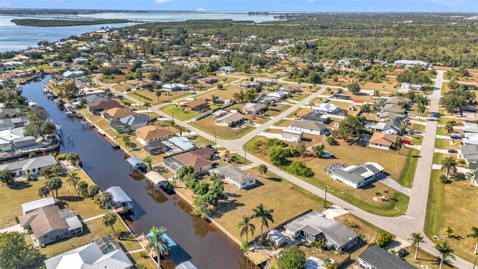 3334 DOVER DR, PUNTA GORDA, FL — photo 13