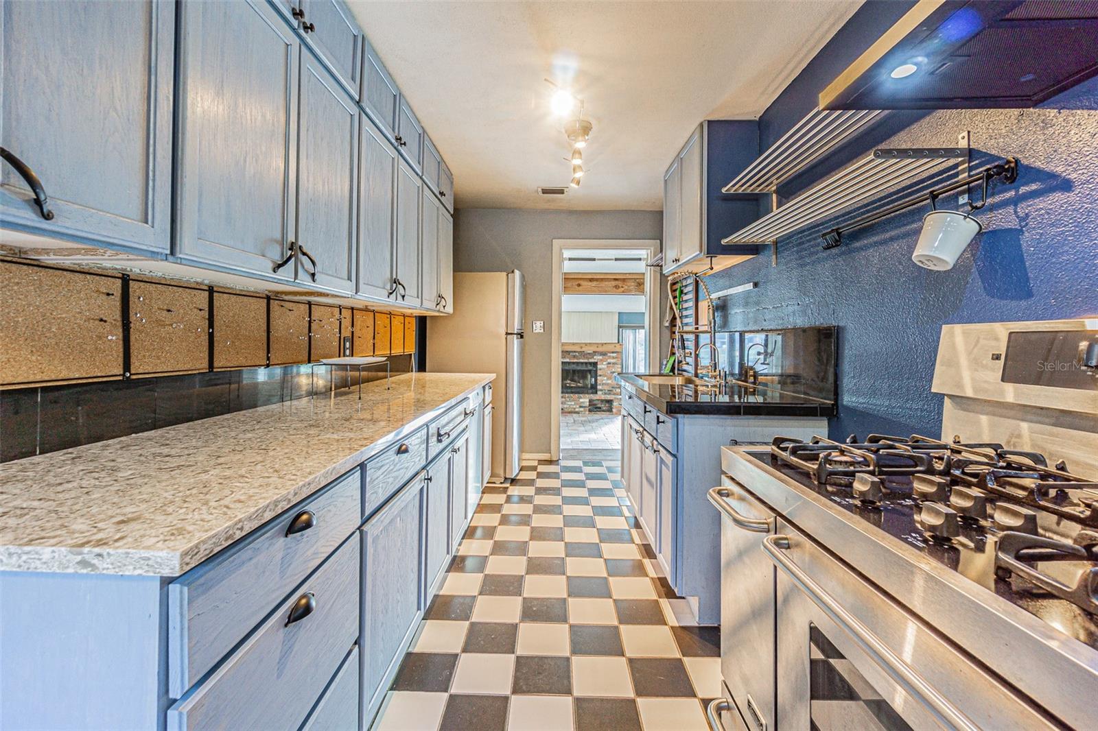 12510 FOREST HILLS DR, TAMPA, FL — photo 19