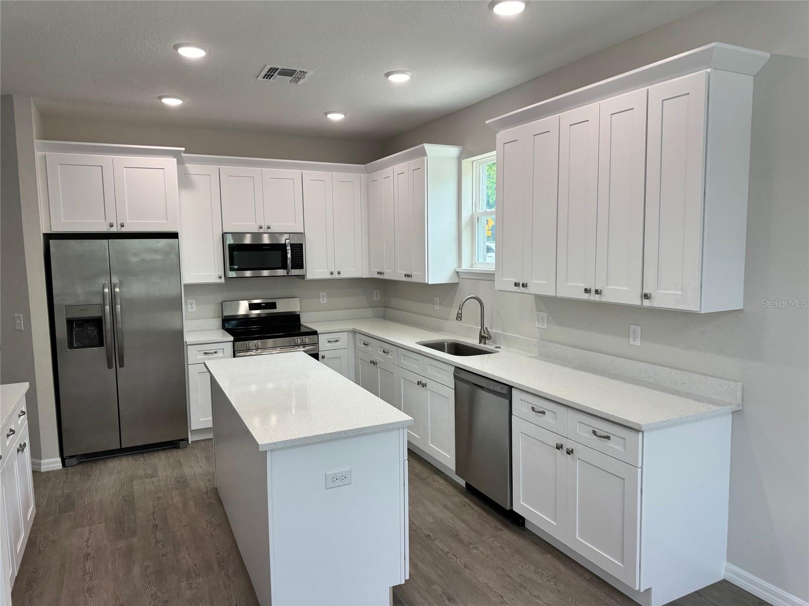 1013 FOOTE ST, EUSTIS, FL — photo 3