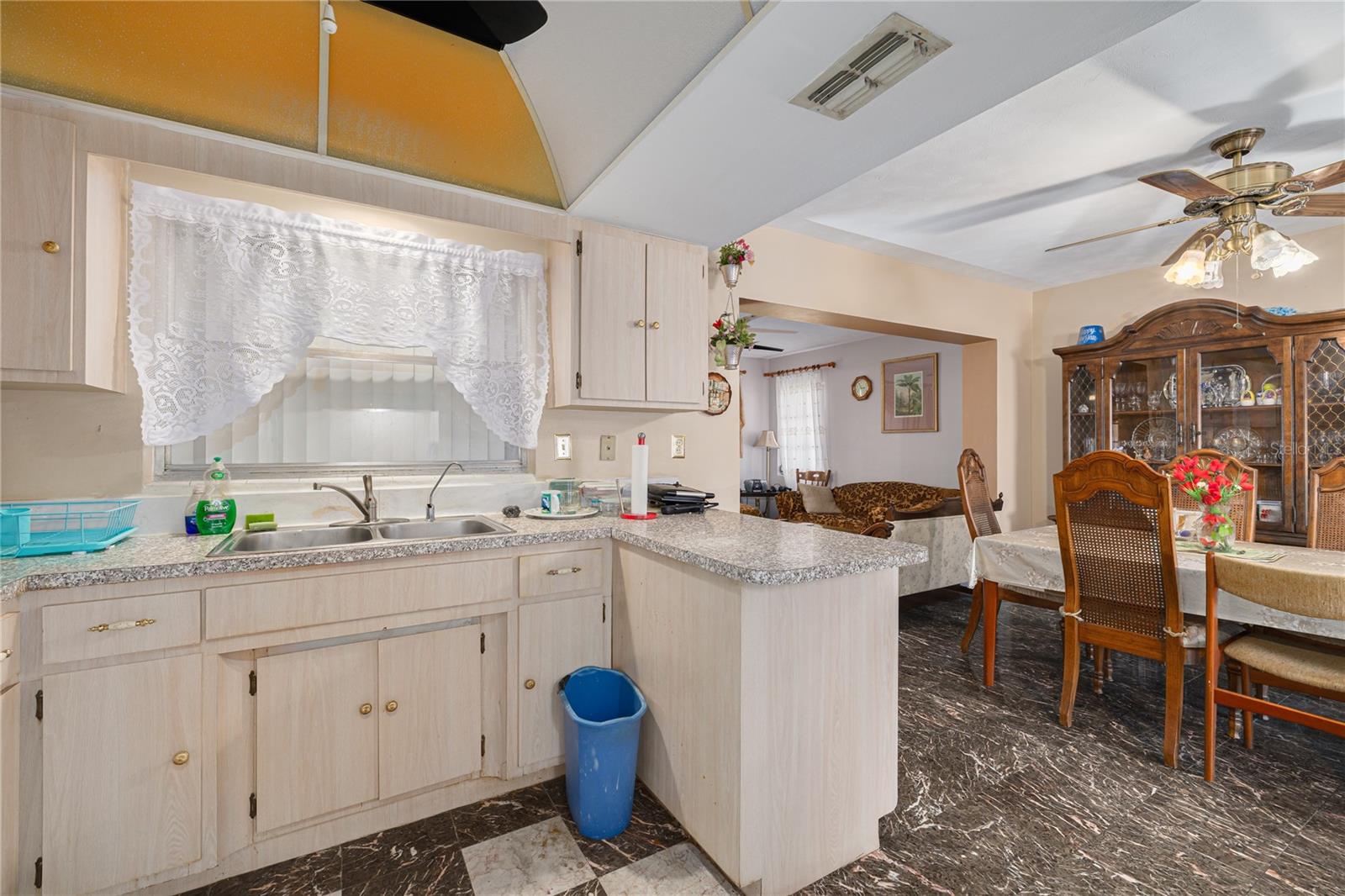 1715 S JEFFERSON AVE, LARGO, FL — photo 10