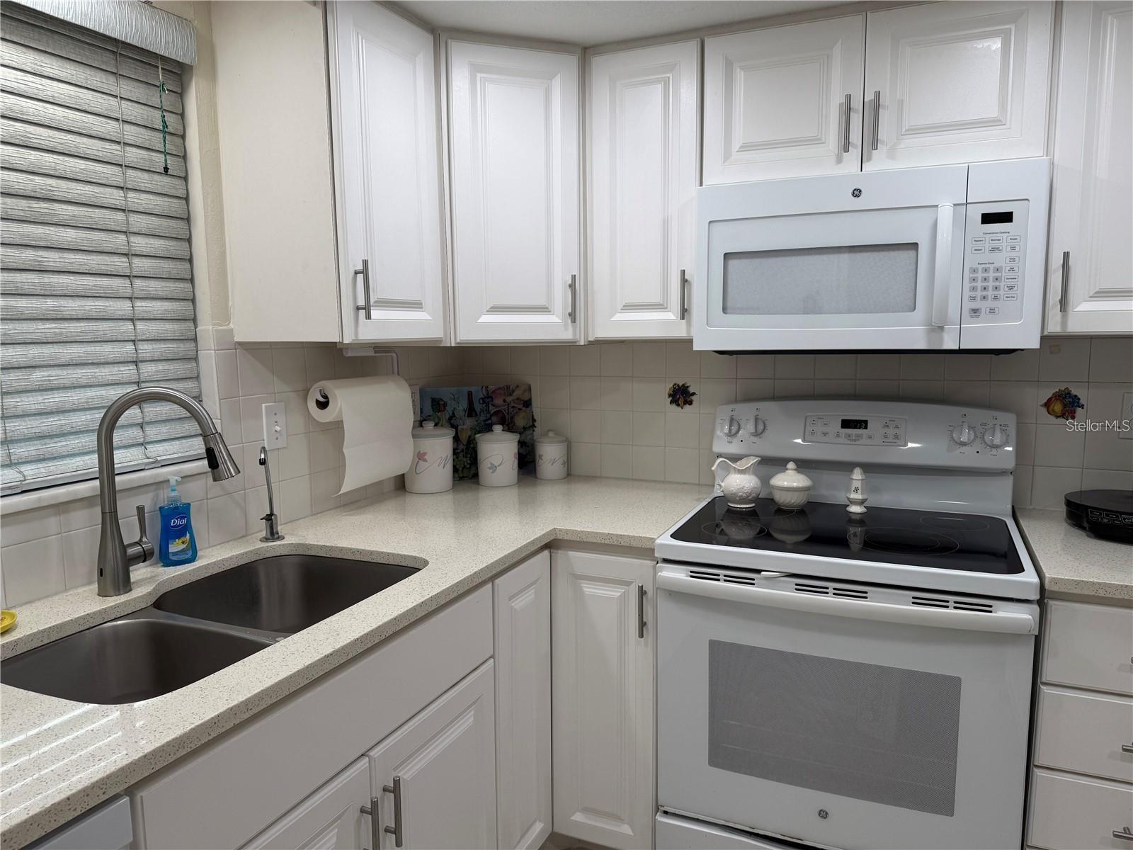 1100 E BAY DR #95, LARGO, FL — photo 6