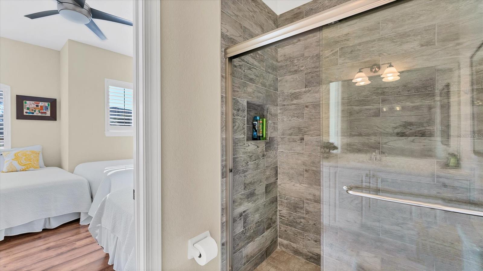 5421 46TH CT W, BRADENTON, FL — photo 32