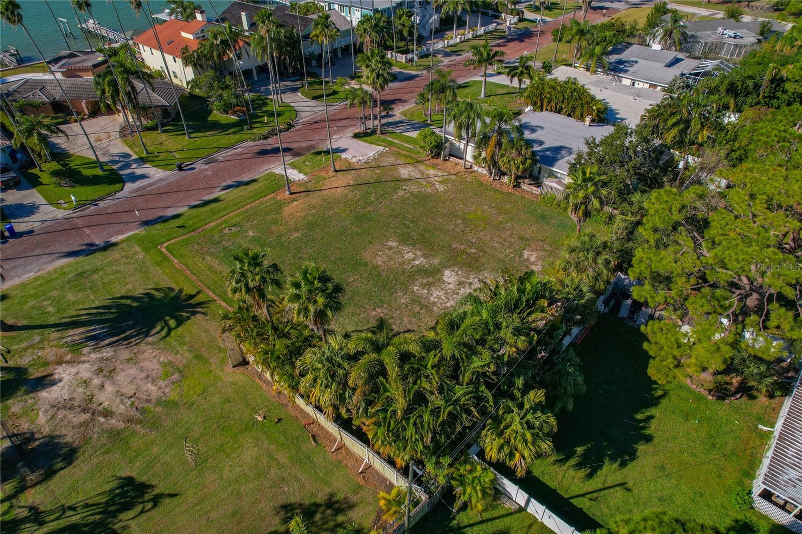 1645 SANTA BARBARA DR, DUNEDIN, FL — photo 14