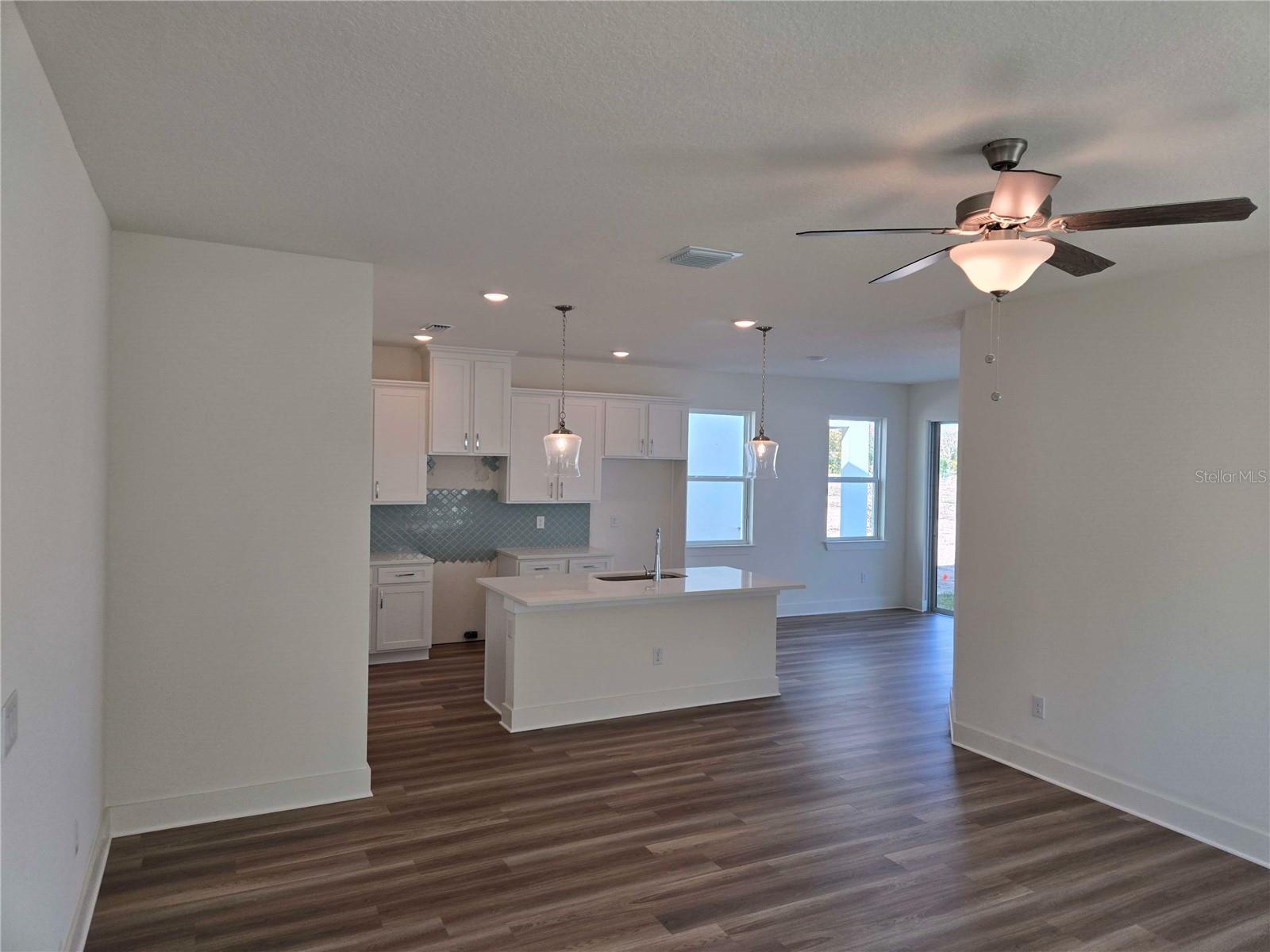 3827 DAYBREAK RUN LOOP, SPRING HILL, FL — photo 3
