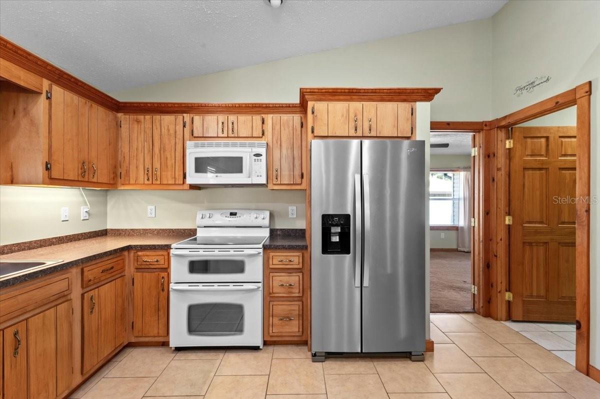 1560 INGRAM AVE, SARASOTA, FL — photo 17
