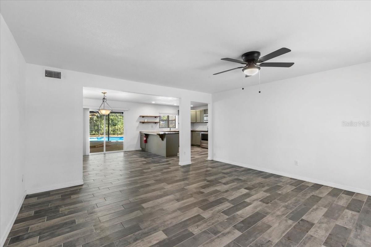 155 S COURT ST, BRONSON, FL — photo 19