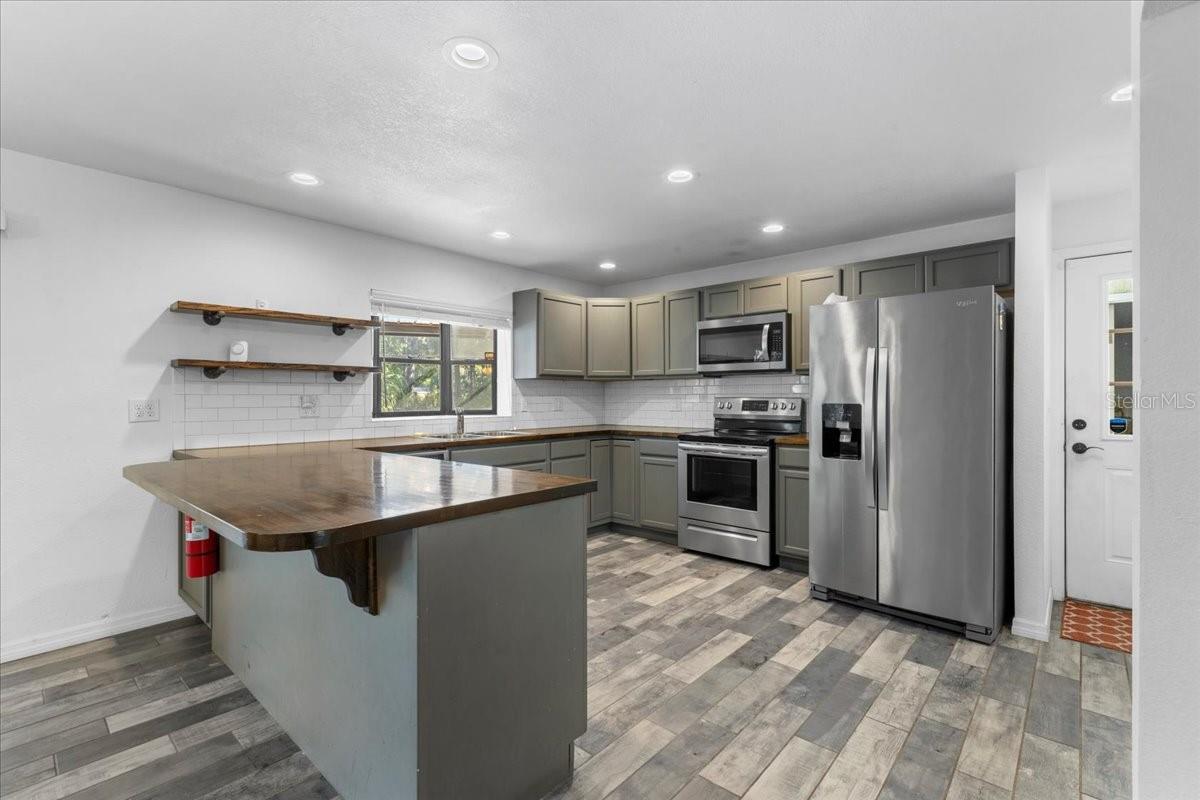 155 S COURT ST, BRONSON, FL — photo 24