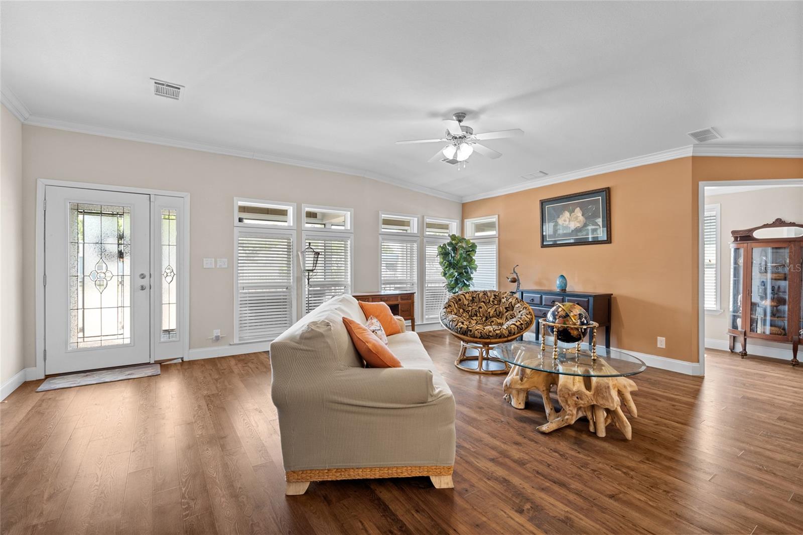 2715 9TH AVE N, ST PETERSBURG, FL — photo 2