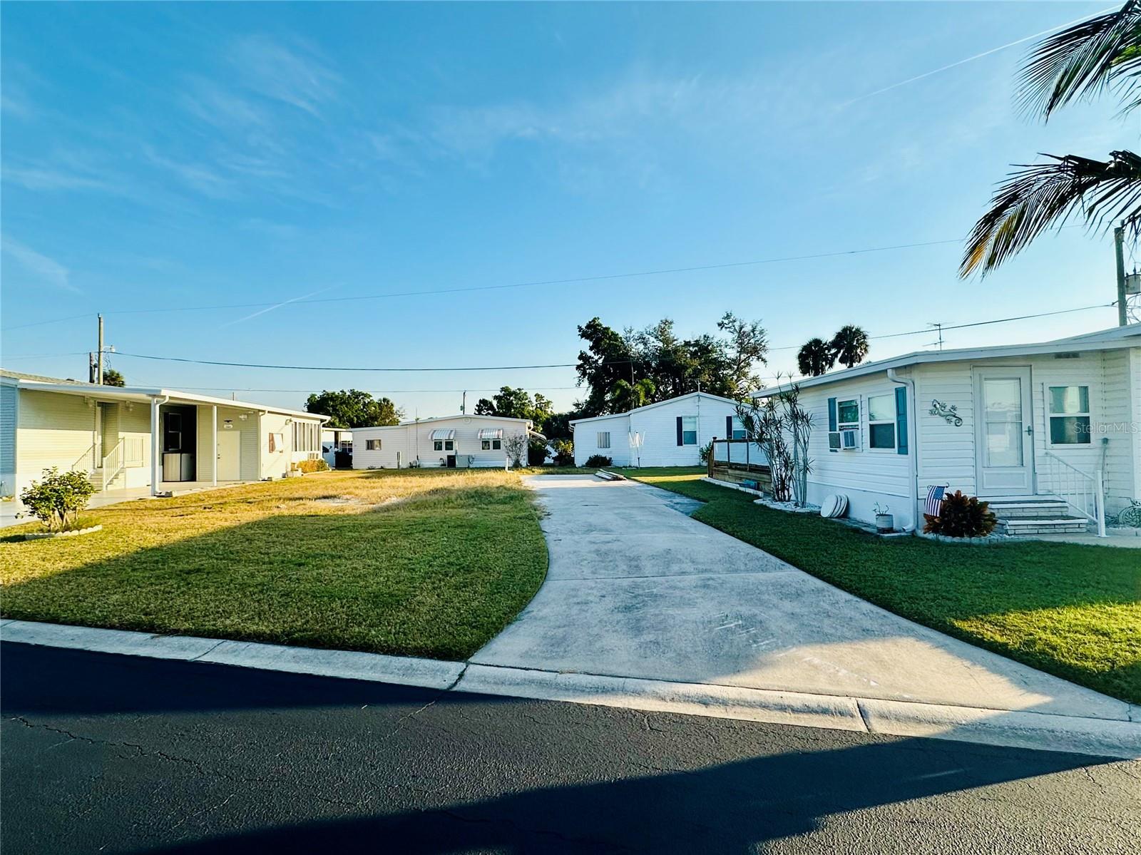 522 CENTRE ST, PALMETTO, FL